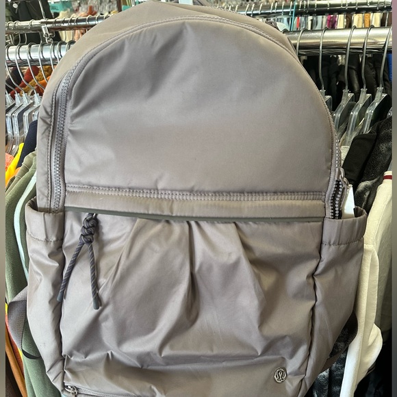 Lululemon Pack it Up Backpack 21L - Picture 5 of 8